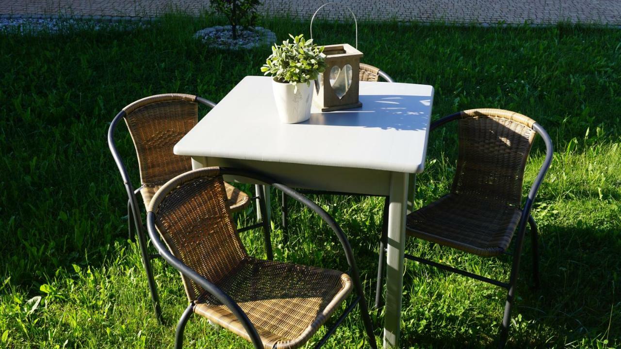 U Kruka Acomodação com café da manhã Groń Exterior foto